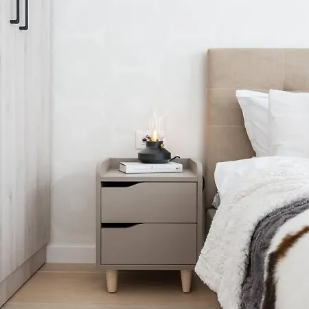 Tribal 1br In Aviatiei