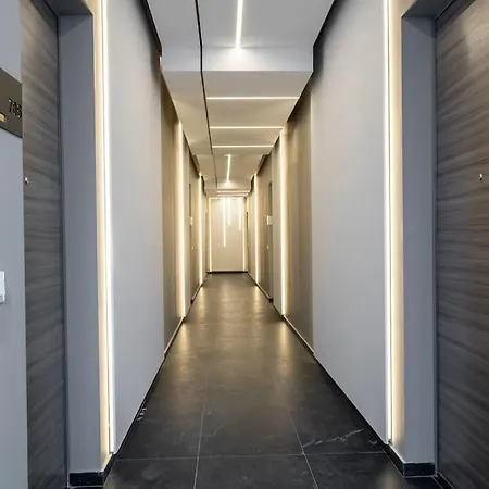 Tribal 1br In Aviatiei *