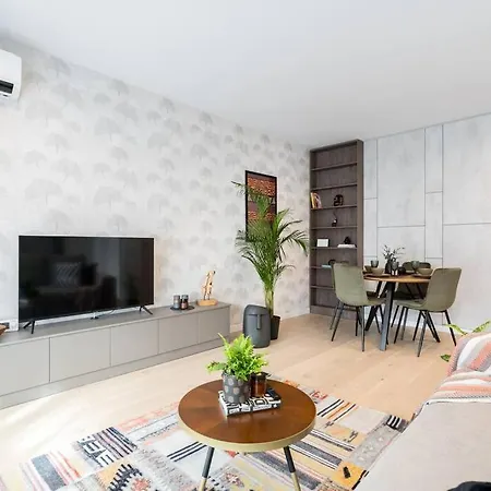 Tribal 1br In Aviatiei Daire *