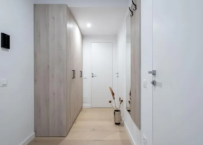 Tribal 1br In Aviatiei 公寓